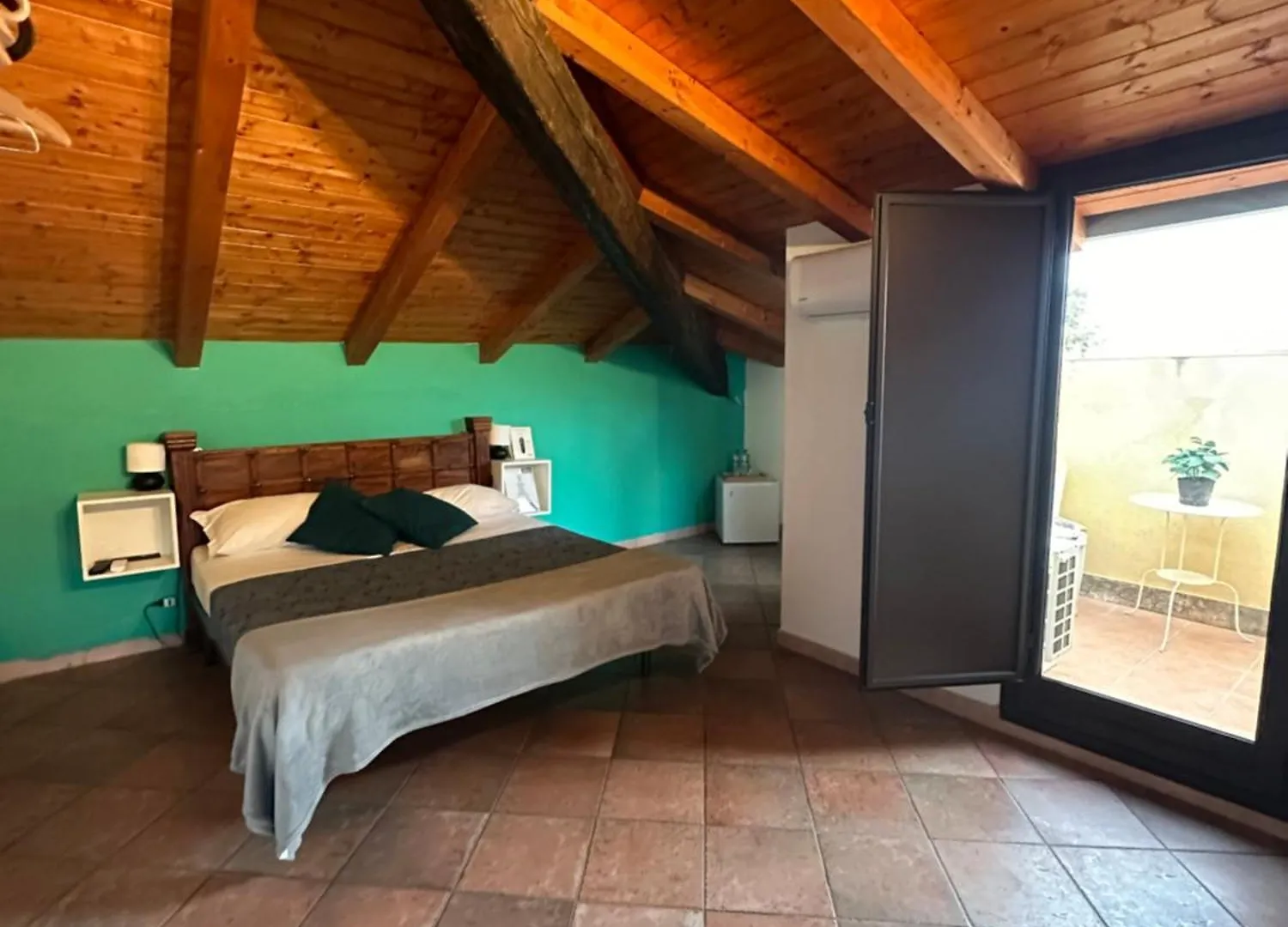 Hotel Palazzo Curro CTA 0*,